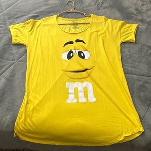 M&M night gown